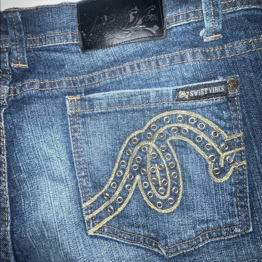 Sweet vibes size 15 ,98% cotton 2% spandex studded and golden embellished pocket